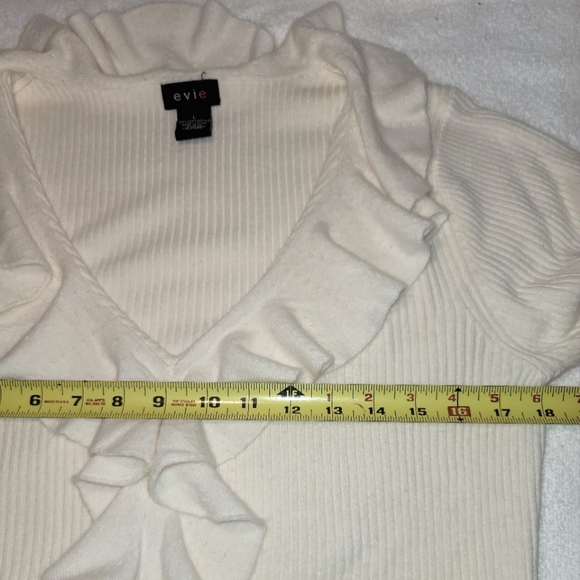 Evie ruffle front top  Sz L - Picture 5 of 7